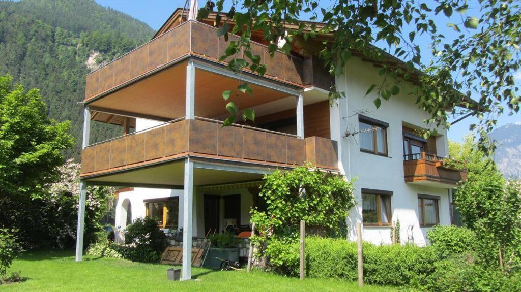 Haus Hager Bed & Breakfast Schlitters Dış mekan fotoğraf