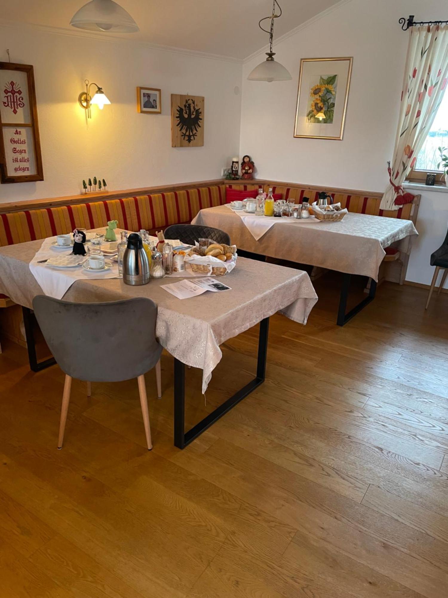 Haus Hager Bed & Breakfast Schlitters Dış mekan fotoğraf