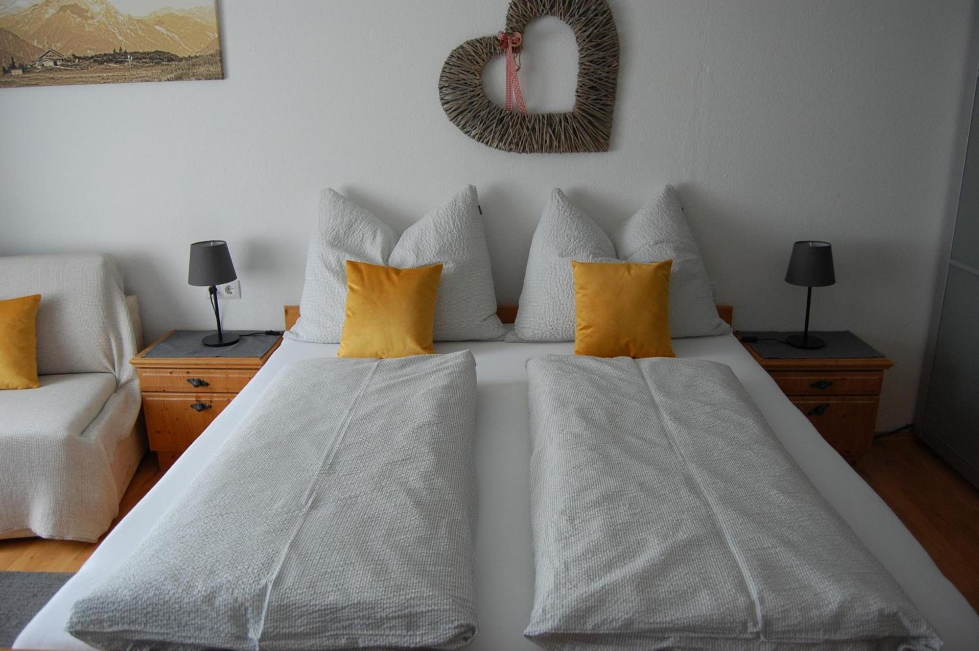 Haus Hager Bed & Breakfast Schlitters Dış mekan fotoğraf
