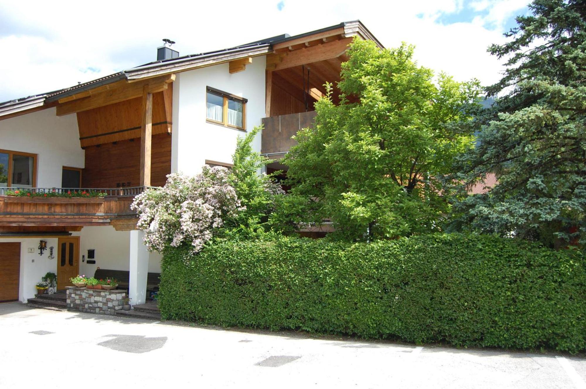 Haus Hager Bed & Breakfast Schlitters Dış mekan fotoğraf